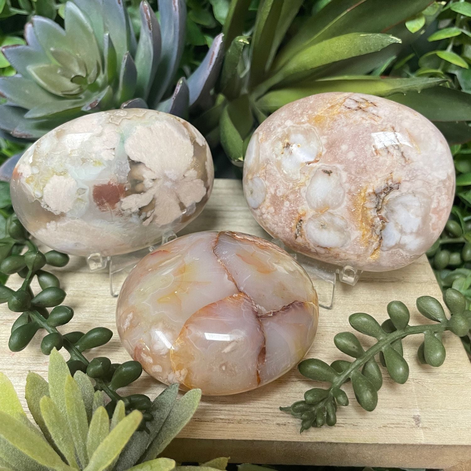 Flower Agate - Palm Stone - xx1549